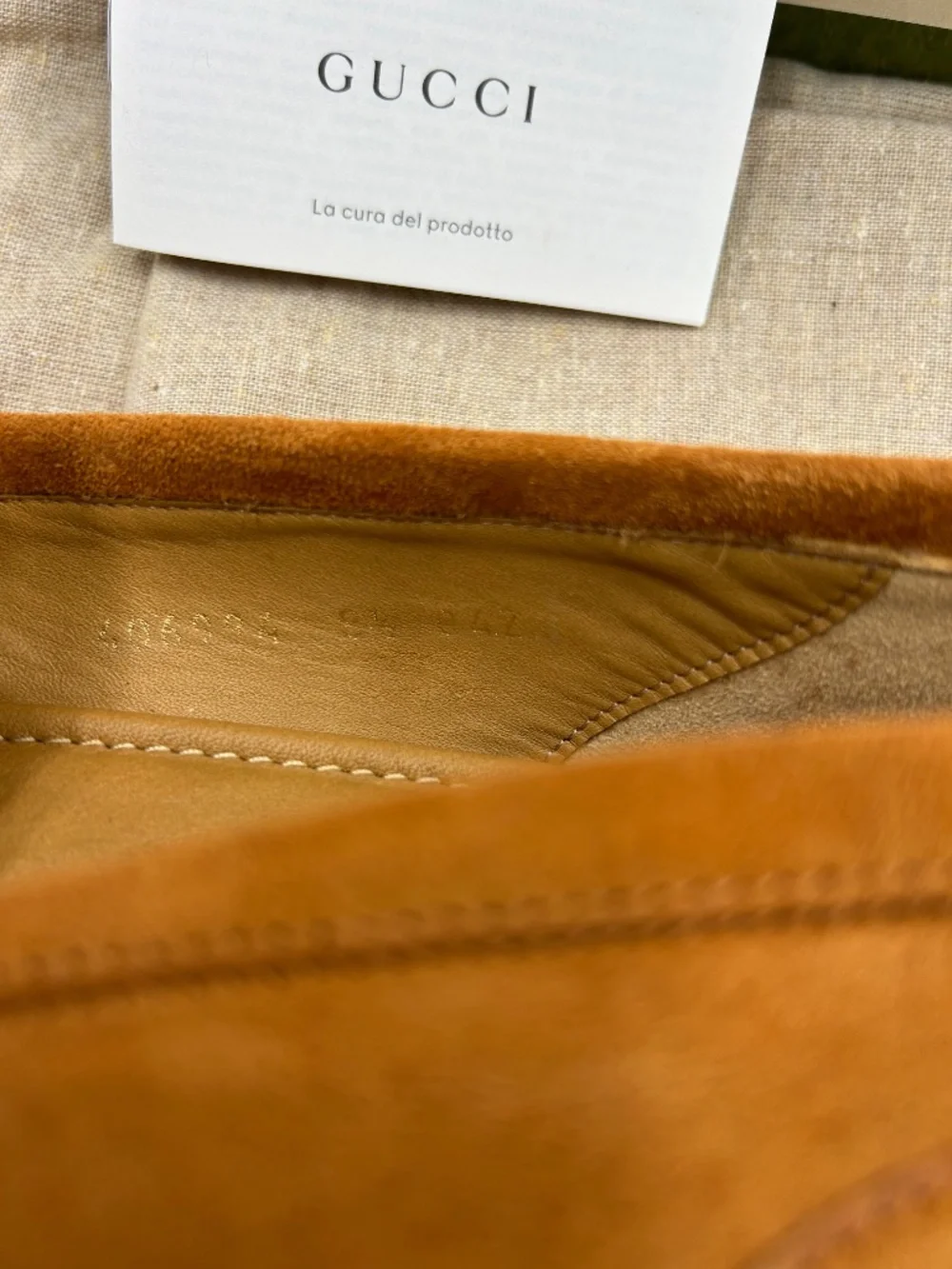 Men’s Gucci Jordaan Suede Horsebit Loafers. Size 8.5 (fits 9.5 US) Made in Italy